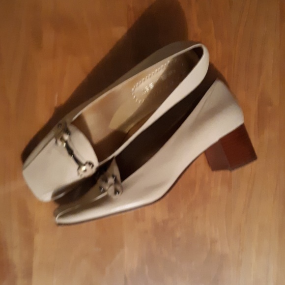 NIB: Nine West Pumps Size 10 - Picture 4 of 6